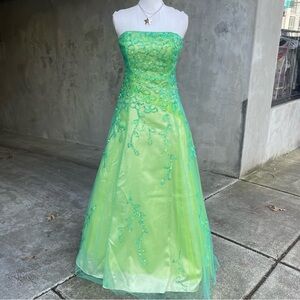 Vintage y2k Embroidered Green Prom Dress